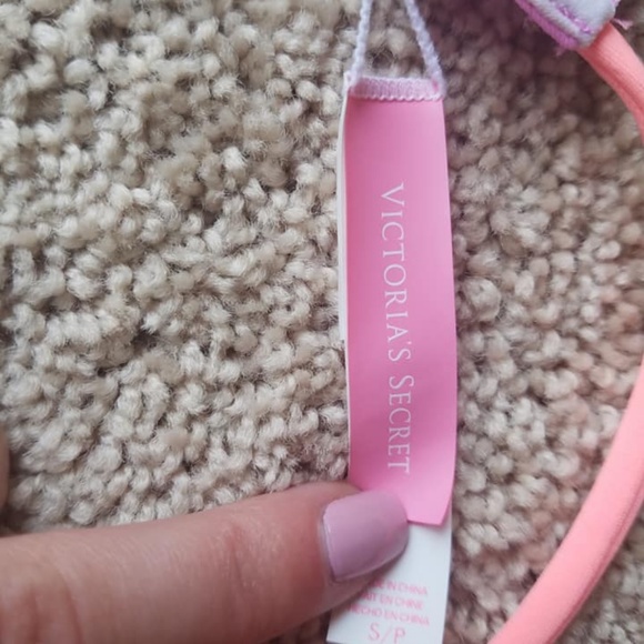 Victoria's Secret bathing suit - Picture 3 of 4